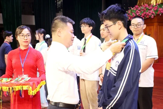 Trường Chuyên Bắc Ninh dẫn đầu kỳ thi HSG khu vực duyên hải và đồng bằng Bắc Bộ