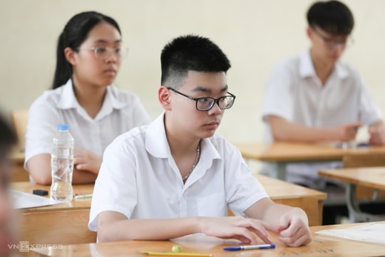 Học sinh thi lớp 10 ở Hà Nội năm 2027 tăng 'phi mã'