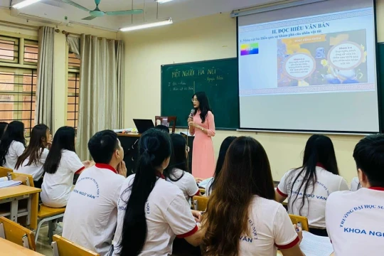 Đào tạo giáo viên trong kỷ nguyên AI: Trang bị năng lực số, giữ vững giá trị cốt lõi