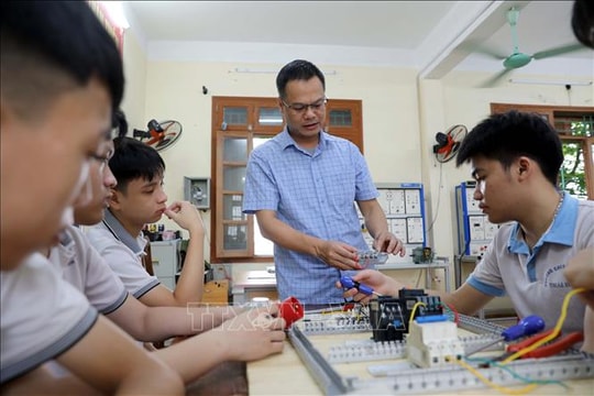 Công nghệ số mở lối đổi mới giáo dục toàn diện