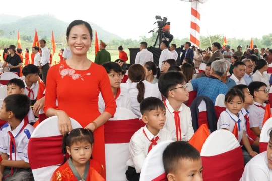 Hoàn thiện hành lang pháp lý cho trường phổ thông nội trú vùng biên