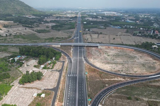 Thông xe hơn 37 km cao tốc Biên Hòa – Vũng Tàu vào đêm 29/4