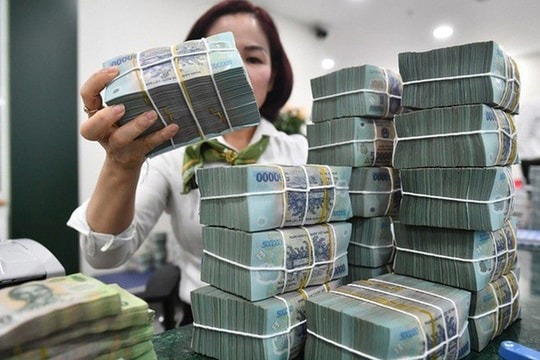 Bộ Chính trị thống nhất tăng lương cơ sở lên 2,53 triệu đồng từ 1/7