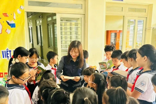 Phát động ‘góc đọc thân thiện’, lan tỏa văn hóa đọc trong trường học TPHCM
