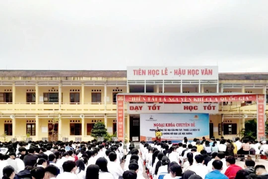 Xây dựng nhà trường không khói thuốc: Nhận diện và hiểu rõ tác hại