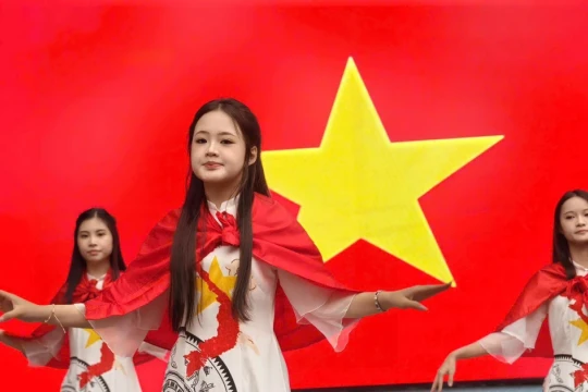 Tạo sân chơi bổ ích để học sinh tránh xa khói thuốc lá