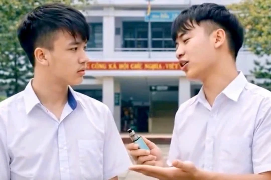 Xây dựng trường học không khói thuốc: Học sinh chủ động lên tiếng