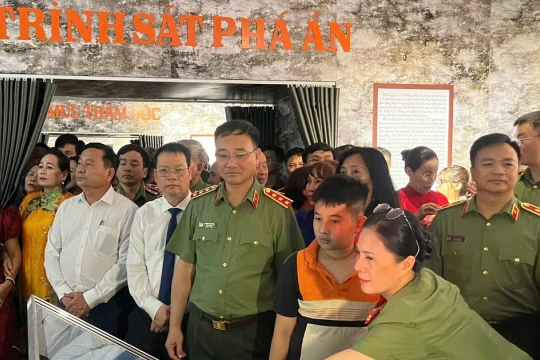 Tôn vinh hành trình 80 năm 'Lá chắn thầm lặng' của lực lượng An ninh nhân dân