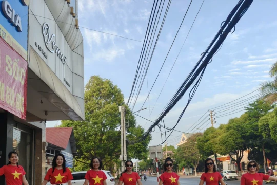 Khi ‘đàn chim’ trở về buôn làng Tây Nguyên