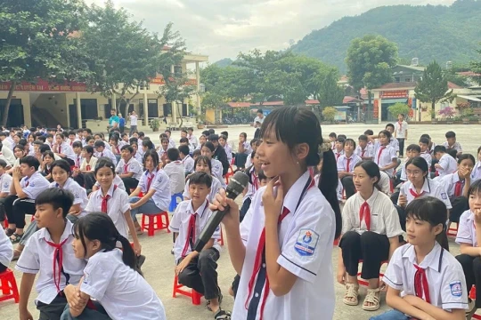 Xây dựng trường học không khói thuốc: Mở rộng 'vành đai an toàn'