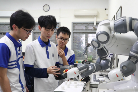 Dự kiến cấp học bổng 37-55 triệu đồng/năm cho sinh viên 15 ngành