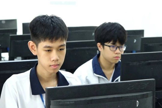 Võ Thanh Tùng - Niềm tự hào của học sinh chuyên Tin