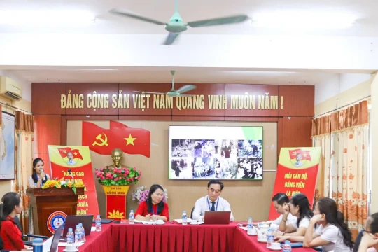 Trường Trung cấp nghề Lý Tự Trọng sinh hoạt chuyên đề theo gương Bác