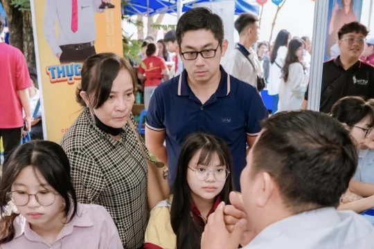 Chọn ngành trước tác động của trí tuệ nhân tạo: Đừng né tránh công nghệ