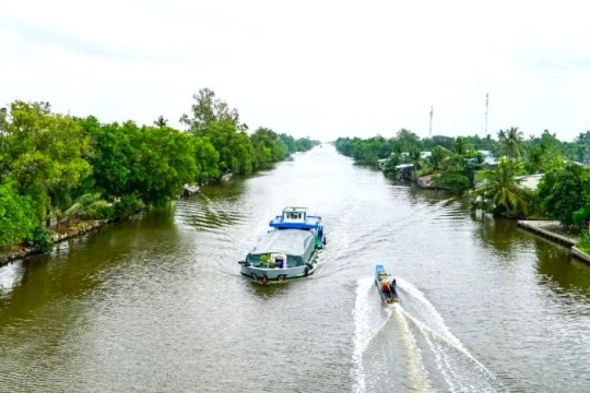 Phát hiện thi thể trôi sông là nhân viên một trường THPT ở Cà Mau