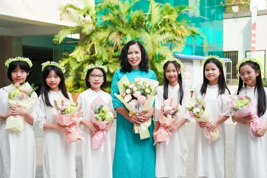 Cô giáo Phạm Thị Ngọc Thư lặng thầm gieo những mùa hoa tri thức