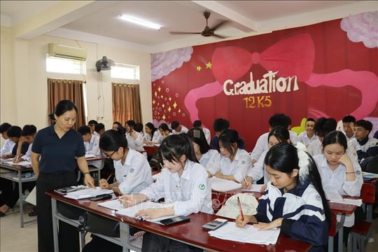 Kỳ thi tốt nghiệp THPT 2026: Lấp 'lỗ hổng' kiến thức, giúp học sinh vượt vũ môn