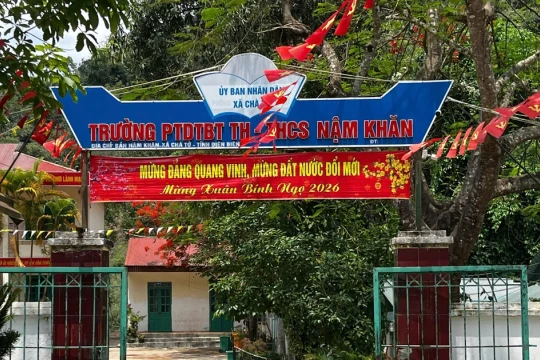 'Khắc phục' bằng tiền túi đã hết trách nhiệm?