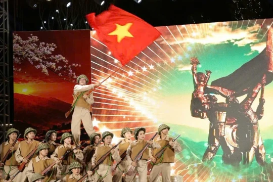 Tái hiện hào khí 72 năm ‘Điện Biên – Bản hùng ca chiến thắng’
