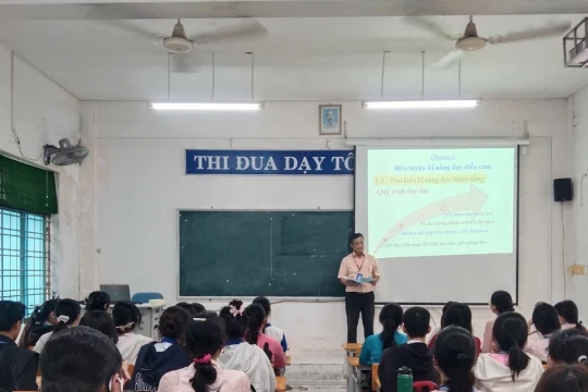 Khơi dậy cảm xúc học trò bằng nghệ thuật đọc diễn cảm