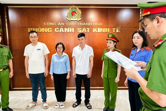 Khởi tố vụ xả trộm gần 6 triệu kg chất thải tại trang trại lợn NewHope Thanh Hóa