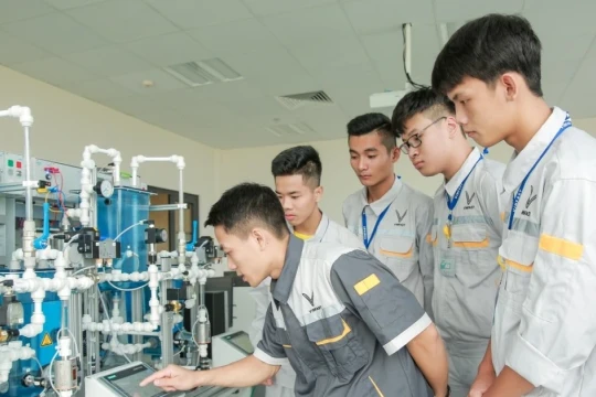 Tạo đà cho giáo viên sơ cấp