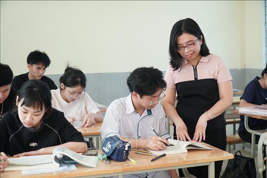 Củng cố kiến thức và ổn định tâm lý cho học sinh thi tốt nghiệp trung học phổ thông