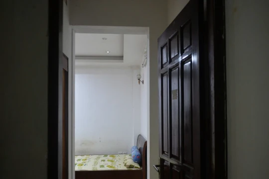 Bi kịch sau những cánh cửa khép kín