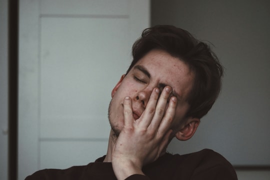 Thói quen xấu âm thầm hủy hoại tương lai của 12 con giáp mỗi ngày – Chớ coi thường!