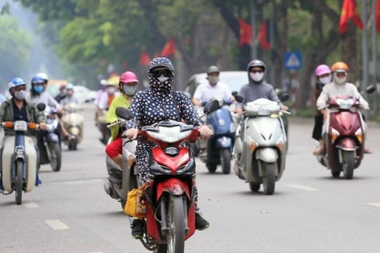 Dự báo thời tiết ngày 15/5: Nắng nóng bao trùm cả nước, có nơi gần 40 độ C