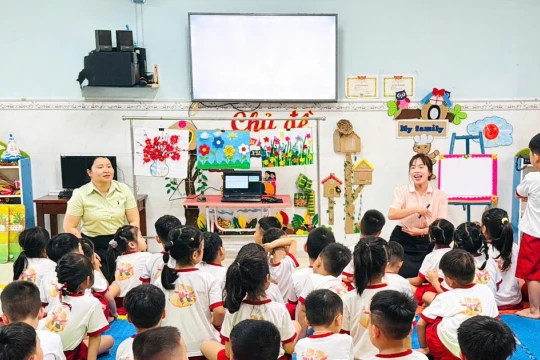 Nhanh chóng tháo gỡ quyền lợi cho giáo viên bị 'lọt' chỉ tiêu thăng hạng