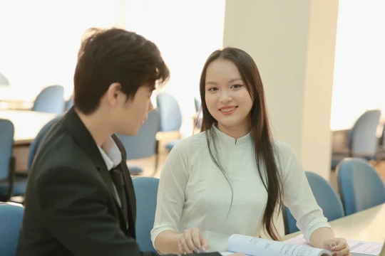 Chuyển từ tư duy quản lý hành chính sang hỗ trợ phát triển người học toàn diện