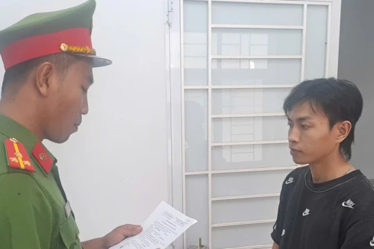 Khởi tố nam thanh niên mượn xe người yêu mang đi cầm cố