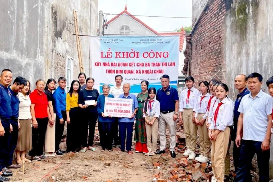 Thầy trò Hưng Yên góp sức xây ‘Nhà đại đoàn kết’