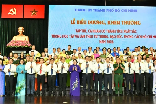 TPHCM tuyên dương 181 tập thể và 177 cá nhân theo gương Bác Hồ