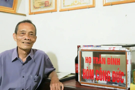 'Đừng để trúng đạn bọc đường…'