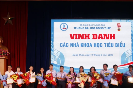 Trường ĐH Đồng Tháp vinh danh nhà khoa học, giảng viên, sinh viên NCKH tiêu biểu