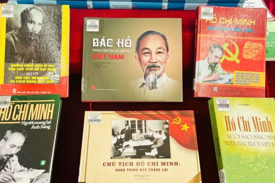 Hà Nội tổ chức trưng bày, chiếu phim kỷ niệm ngày sinh Chủ tịch Hồ Chí Minh
