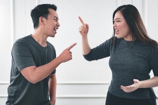 12 con giáp nữ nên TRÁNH XA kiểu đàn ông này nếu không muốn KHỔ vì tình