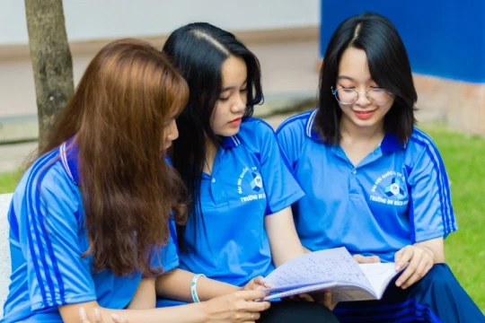 Phá rào cản giới trong STEM