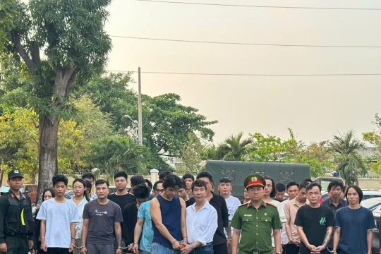 Ca sĩ Long Nhật, Sơn Ngọc Minh bị bắt trong chuyên án ma túy