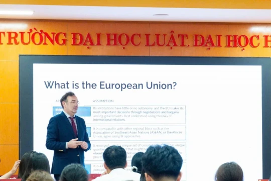 Học luật song ngữ tại Huế: Nơi ươm mầm những công dân toàn cầu