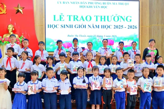 Khơi dậy khát vọng hiếu học từ 'trái tim' phố núi
