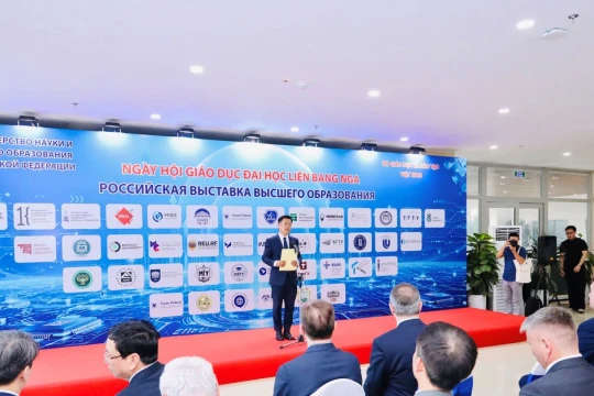 Hàng chục trường ĐH Nga giới thiệu cơ hội học tập cho sinh viên Việt Nam