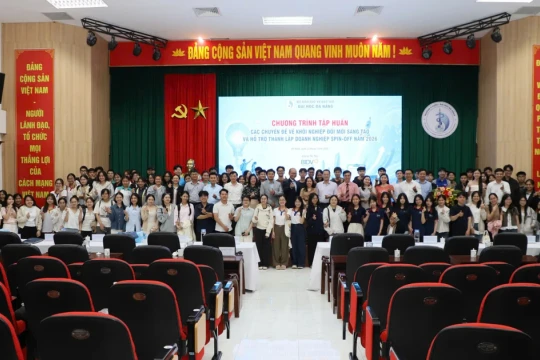 Tạo chân đế ươm mầm doanh nghiệp khởi nguồn cho sinh viên