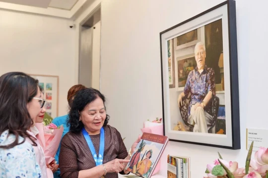 Khám phá ‘thế giới tuổi thơ’ qua tranh cố NSND Ngô Mạnh Lân
