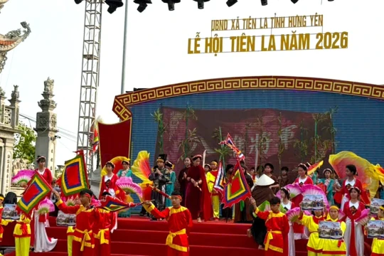 Đưa văn hóa dân gian ra khỏi trang sách