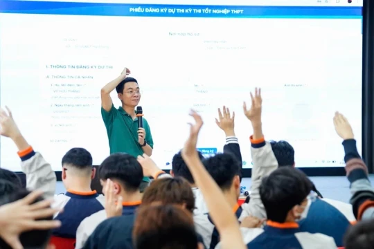 Bứt phá mùa thi nhờ 'trợ lý' AI