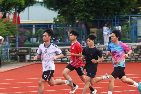 Kỳ thi năng khiếu Thể dục thể thao thu hút hàng ngàn thí sinh ứng tuyển