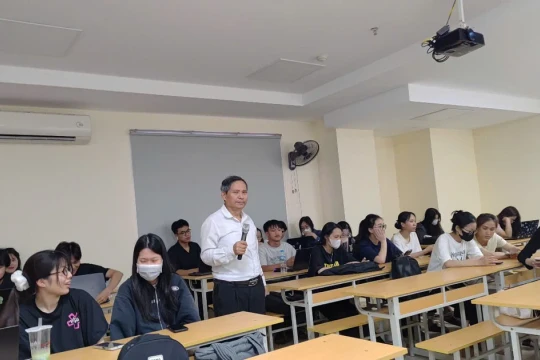 Kỷ nguyên AI đặt lại vai trò của giảng viên đại học